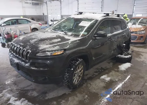 2016 Jeep Cherokee Latitude z USA, uszkodzony, nr VIN 1C4PJMCS7GW235891